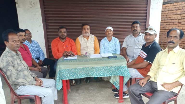 रामगढ़: ओबीसी आरक्षण समाप्त किए जाने के विरोध में भाजपा ओबीसी मोर्चा की बैठक